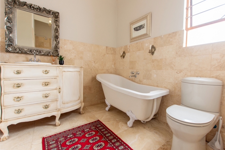 7 Bedroom Property for Sale in Paternoster Western Cape